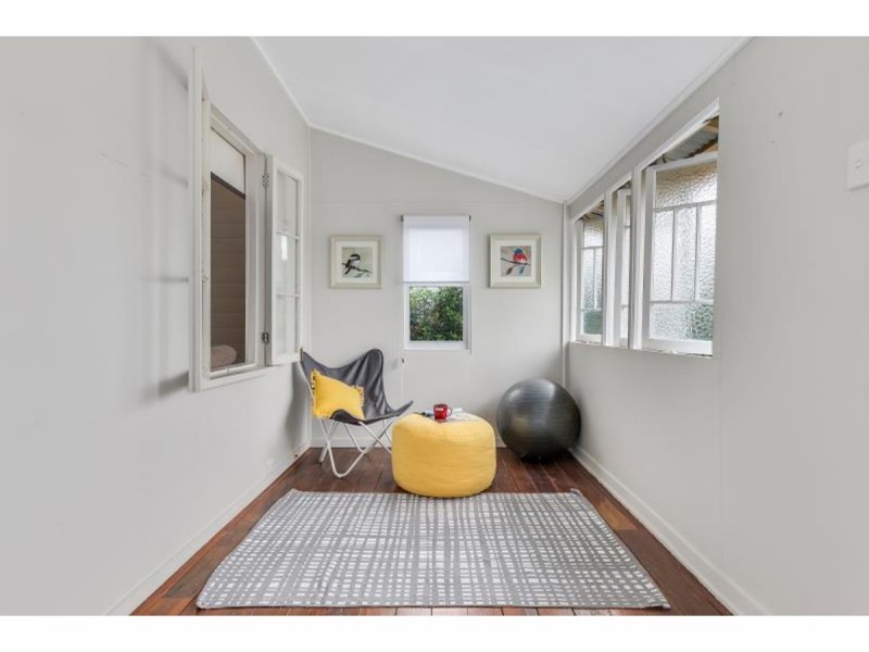 17 McKelligett Street, Wandal QLD 4700